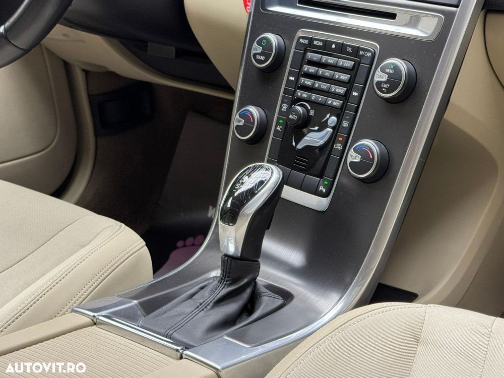 Volvo XC 60 - 12