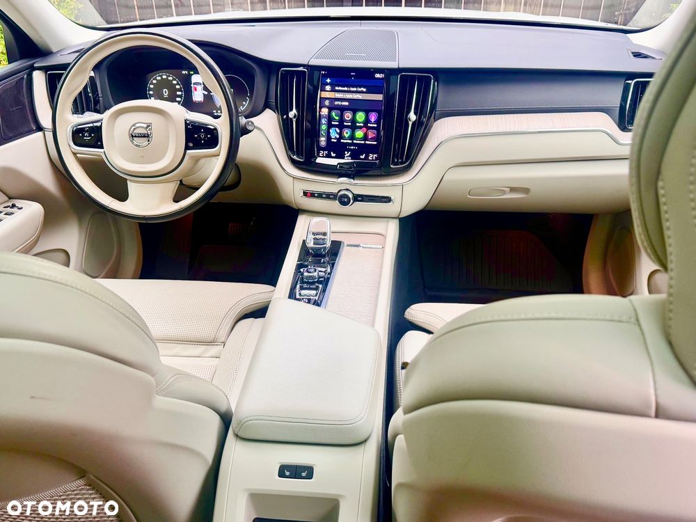 Volvo XC 60 T8 Plug-In Hybrid AWD Inscription - 16