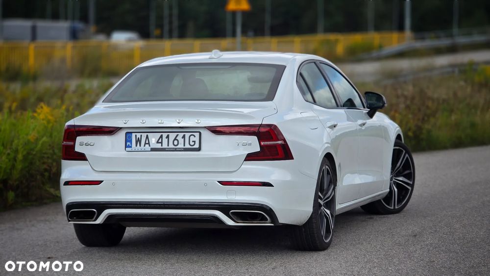 Volvo S60 T5 R-Design - 12