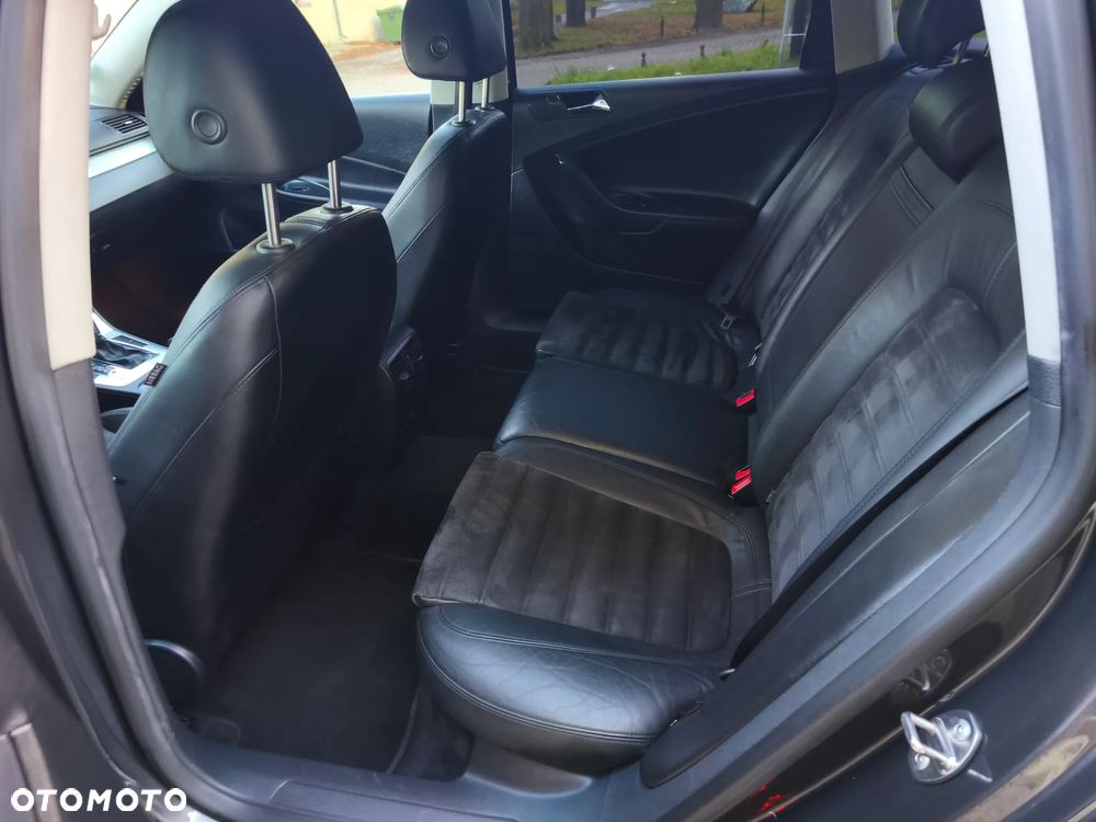 Volkswagen Passat Variant 2.0 TDI DPF DSG Highline - 10