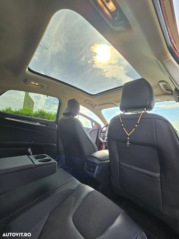 Ford Mondeo 2.0 TDCI PowerShift Titanium - 38
