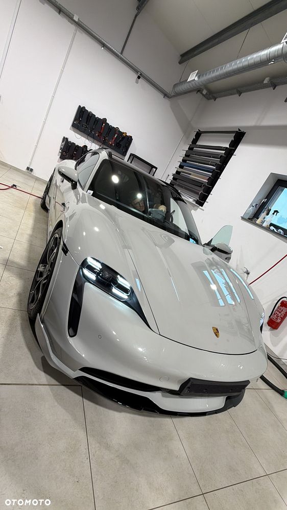 Porsche Taycan 4 - 4
