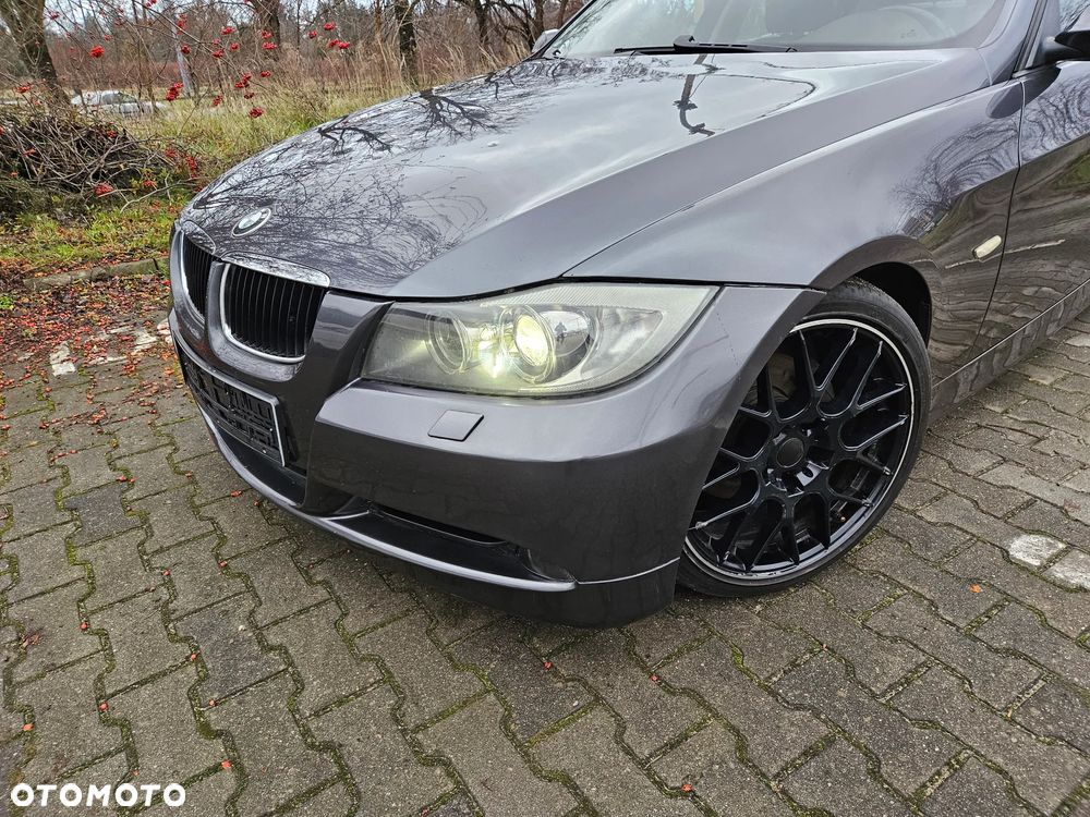 BMW Seria 3 320i - 9