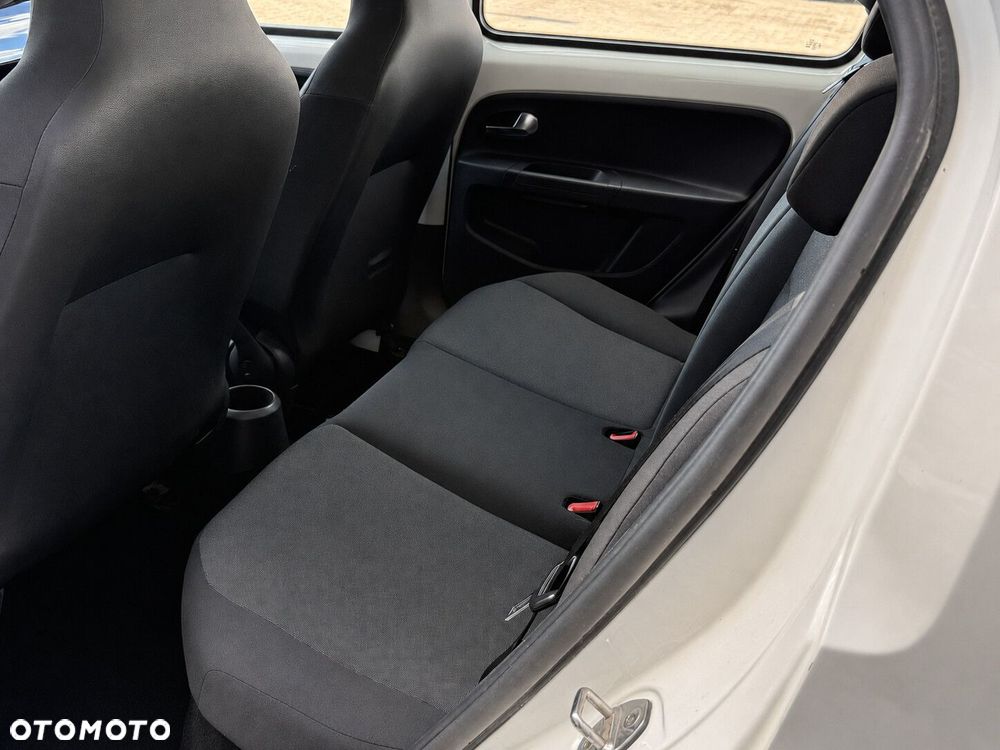 Volkswagen up! 1.0 high EU6 - 10