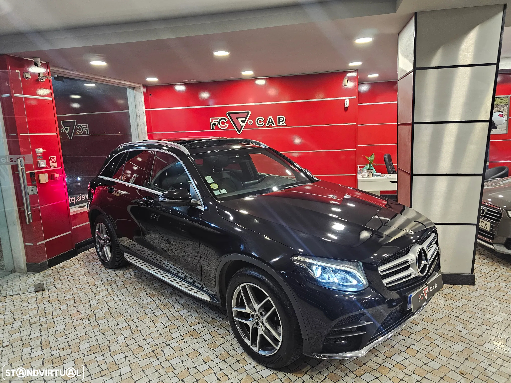 Mercedes-Benz GLC 250 d 4Matic 9G-TRONIC AMG Line - 31