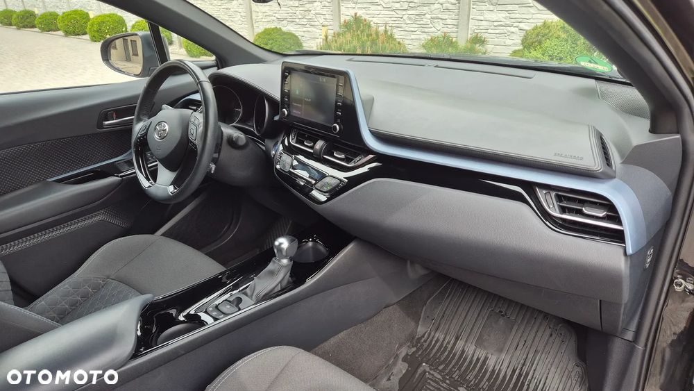 Toyota C-HR 2.0 Hybrid Executive - 6