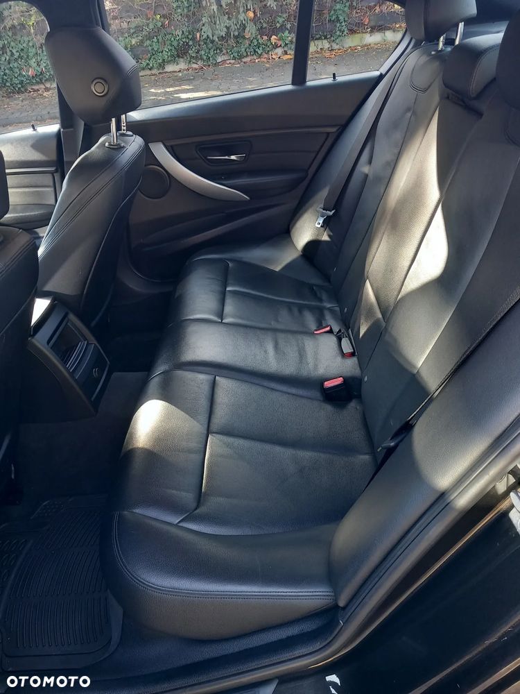 BMW Seria 3 316d - 9