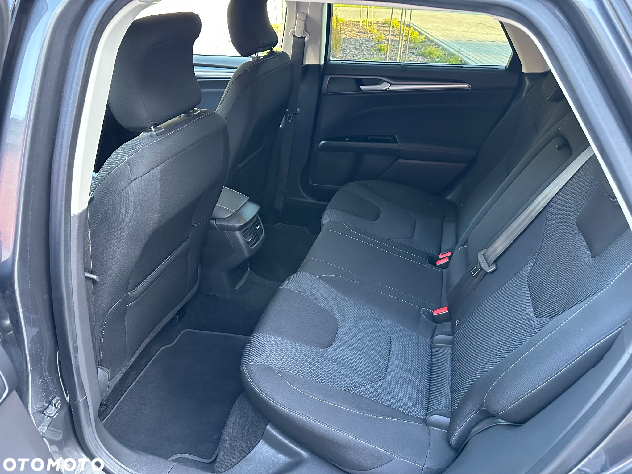 Ford Mondeo 2.0 EcoBlue Titanium - 20
