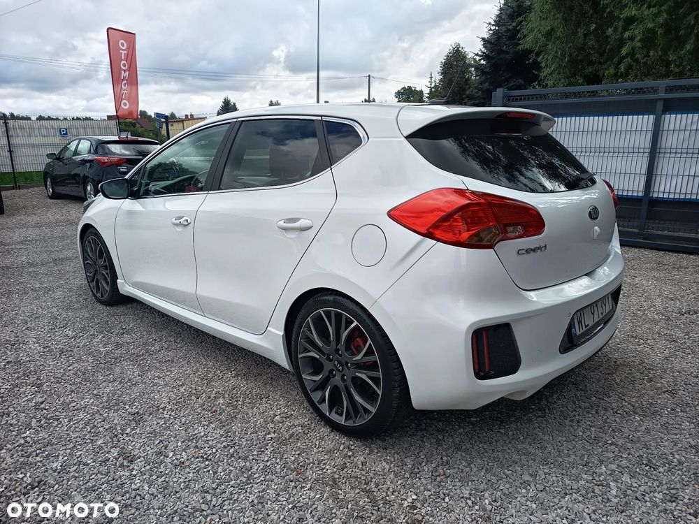 Kia Ceed 1.6 T-GDI GT - 6