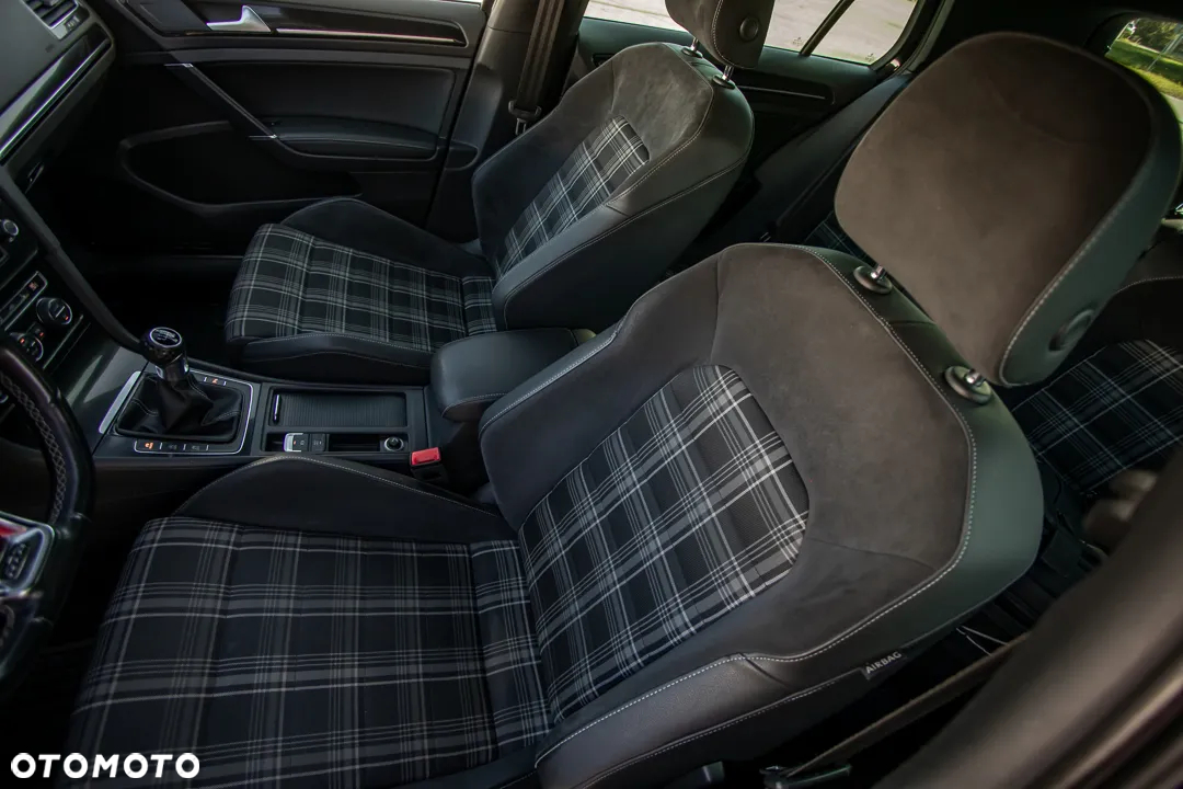 Volkswagen Golf GTD (BlueMotion Technology) - 31