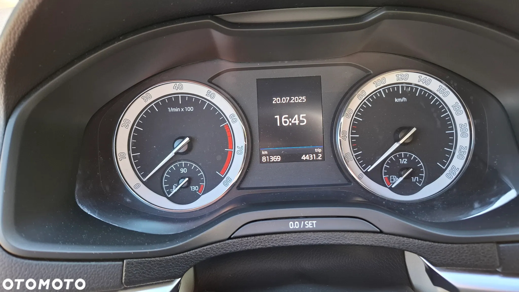 Skoda Karoq 1.5 TSI ACT 4x2 Style DSG - 8