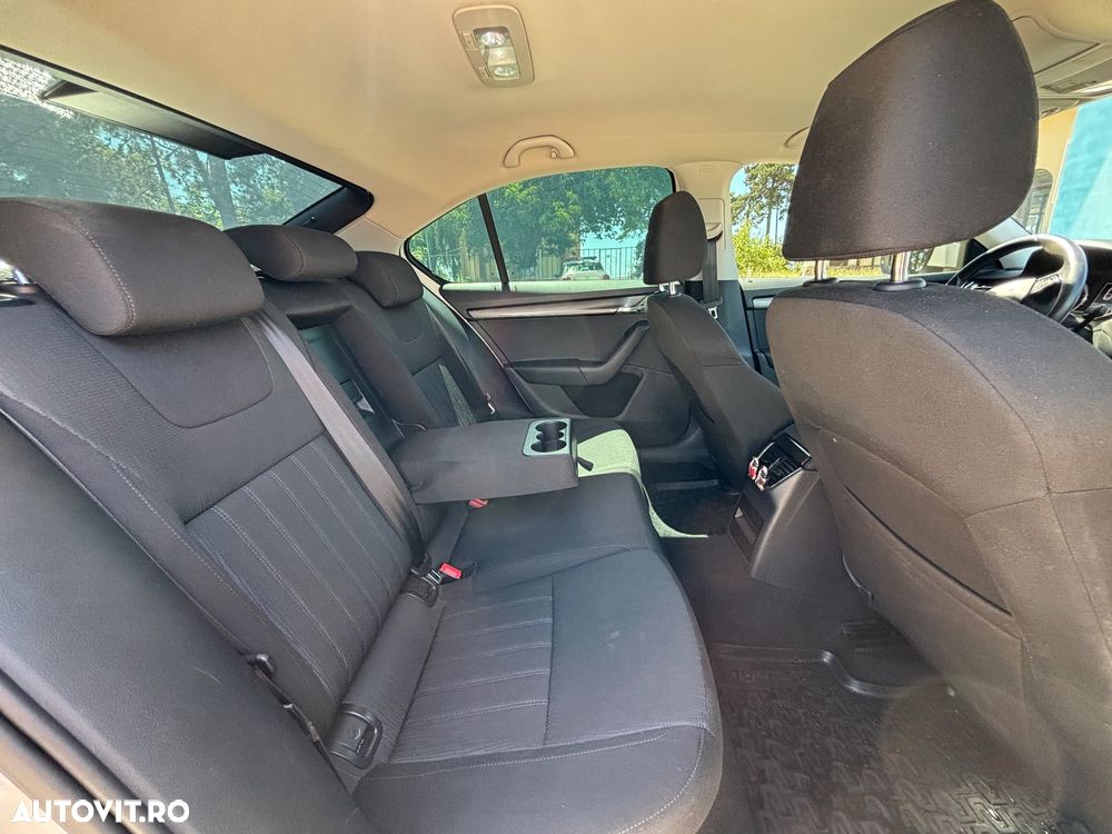Skoda Octavia 1.6 TDI Ambition - 17