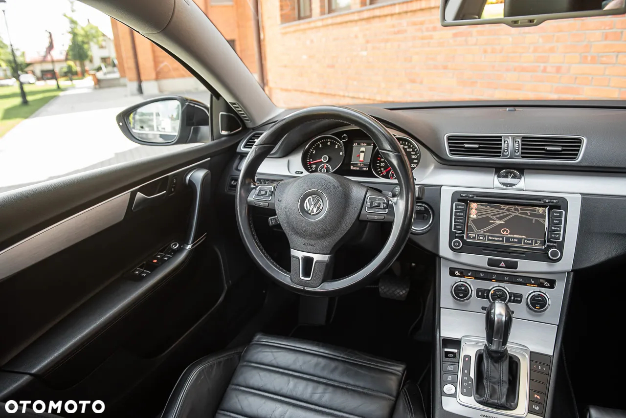 Volkswagen Passat Variant 3.6 V6 4Motion DSG Highline - 30
