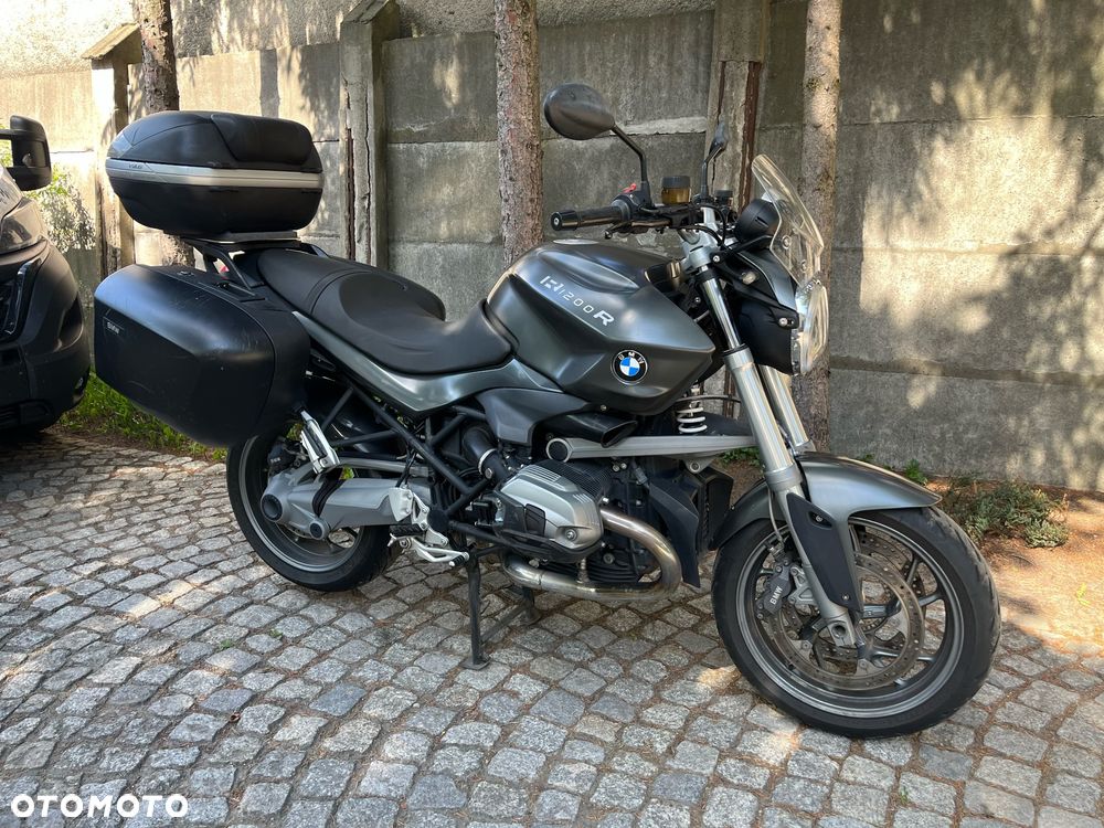 BMW R - 1