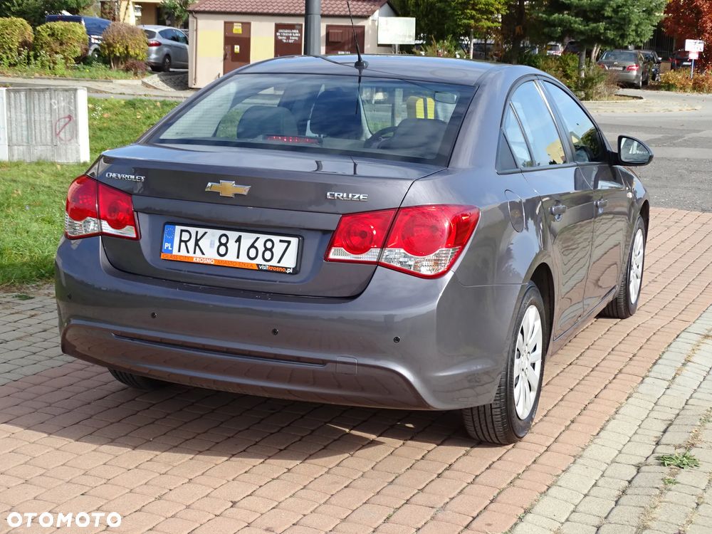 Chevrolet Cruze - 25