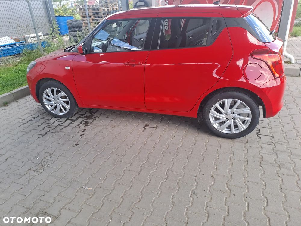 Suzuki Swift 1.2 Dualjet SHVS Premium Plus - 2