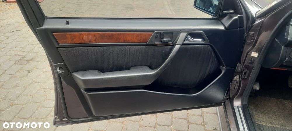 Mercedes-Benz W124 (1984-1993) - 5