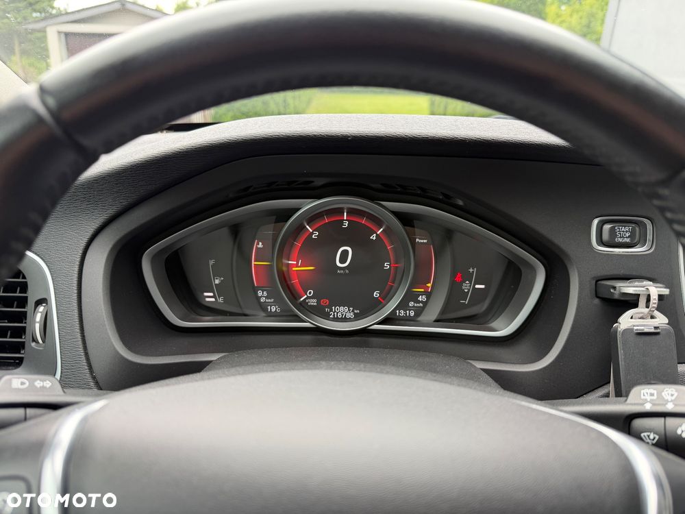 Volvo V40 Cross Country D2 Plus - 19