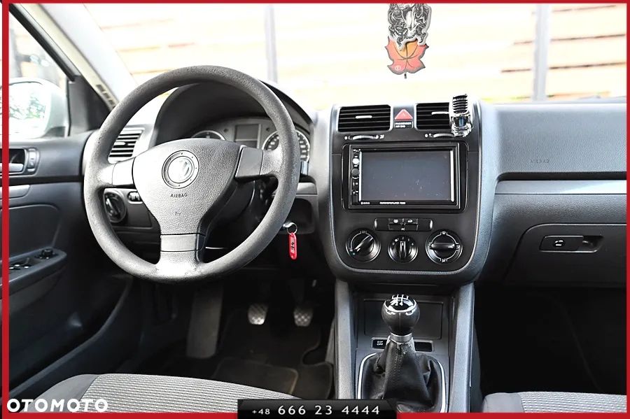 Volkswagen Golf 1.9 TDI DPF Comfortline - 22