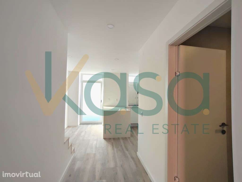 T1 Remodelado com Quintal Junto ao Largo da Santinha - Barreiro - Grande imagem: 2/23