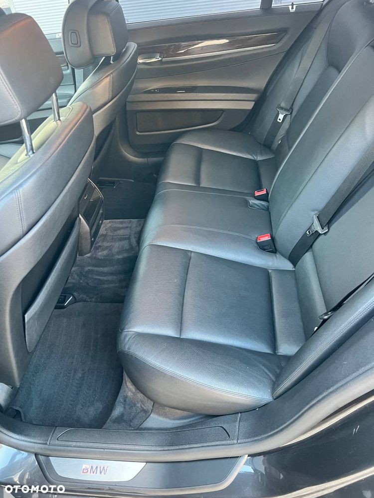 BMW Seria 7 730d - 8