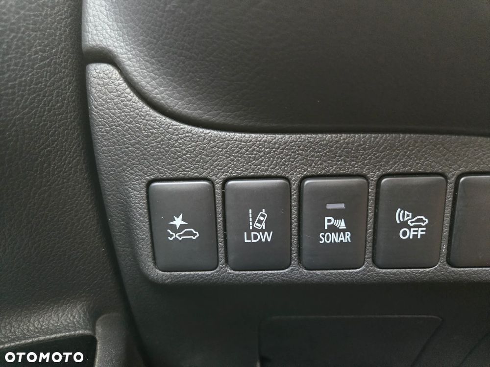 Mitsubishi Outlander - 23