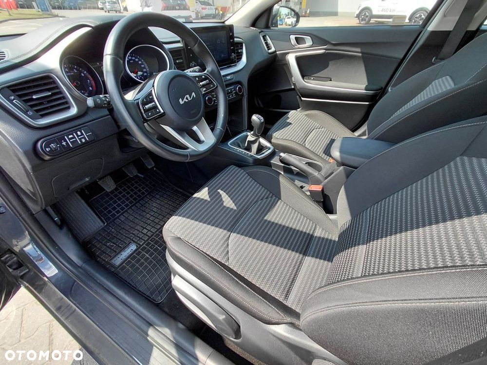 Kia Ceed 1.5 T-GDI M - 9