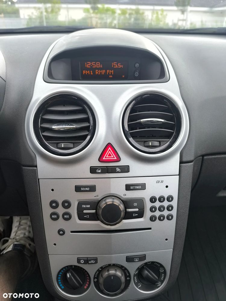 Opel Corsa 1.2 16V Enjoy - 9