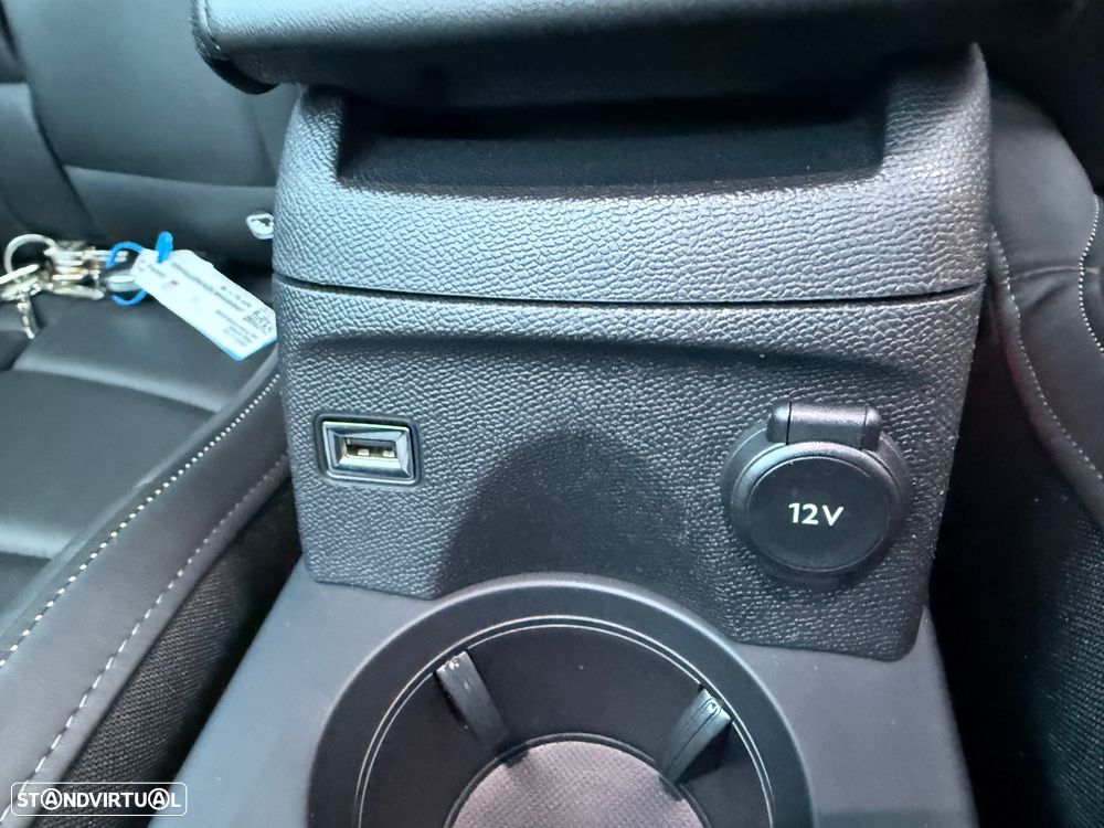 DS DS3 Crossback E-TENSE PERFORMANCE LINE + - 12