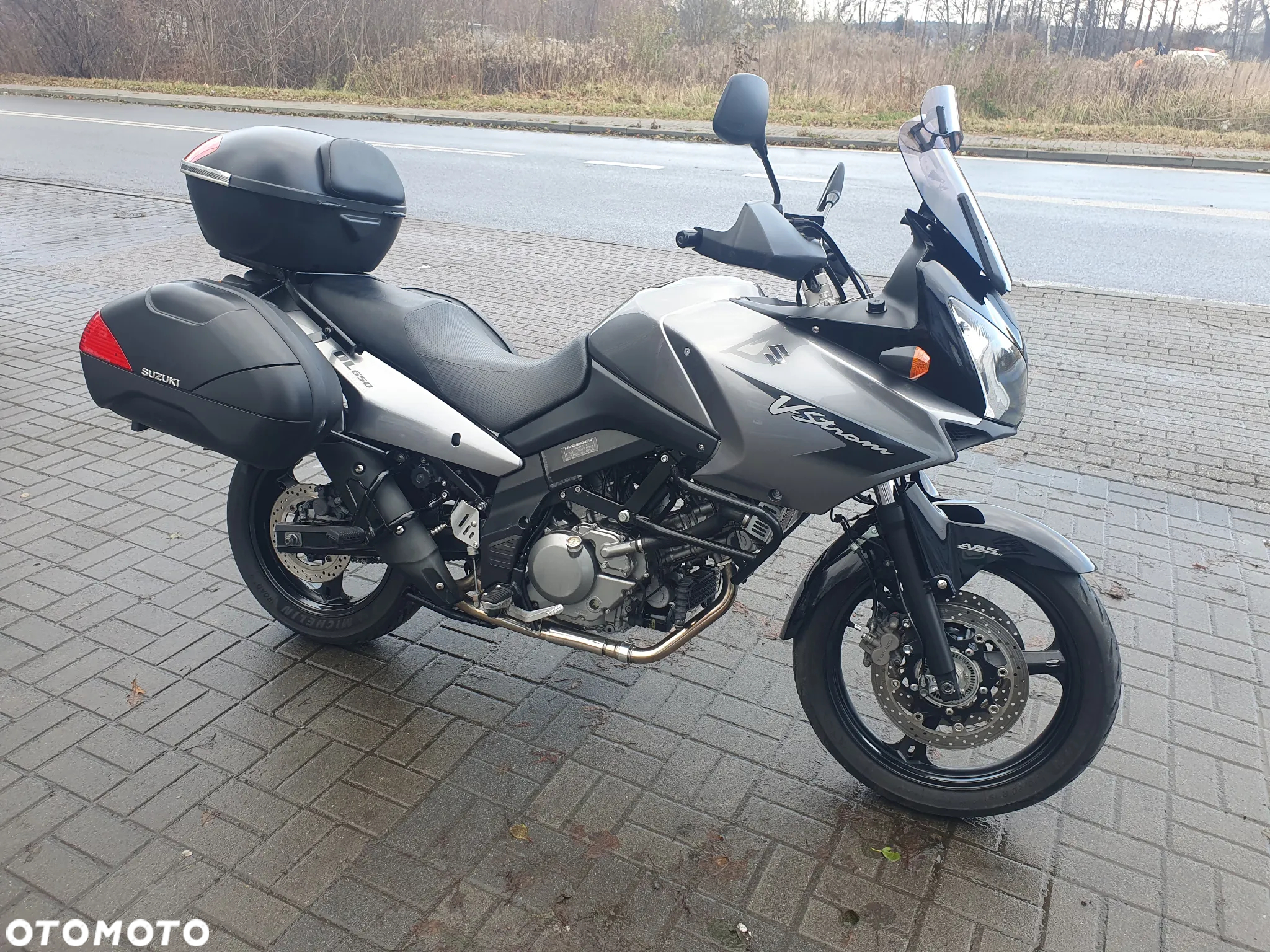 Suzuki V-STROM - 9