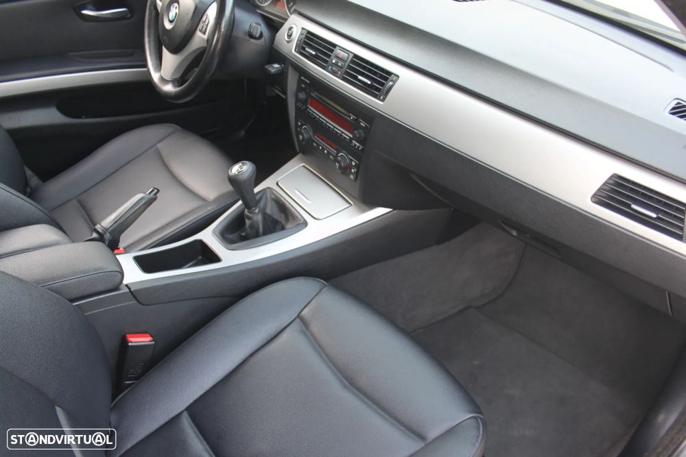 BMW 320 d Exclusive - 20