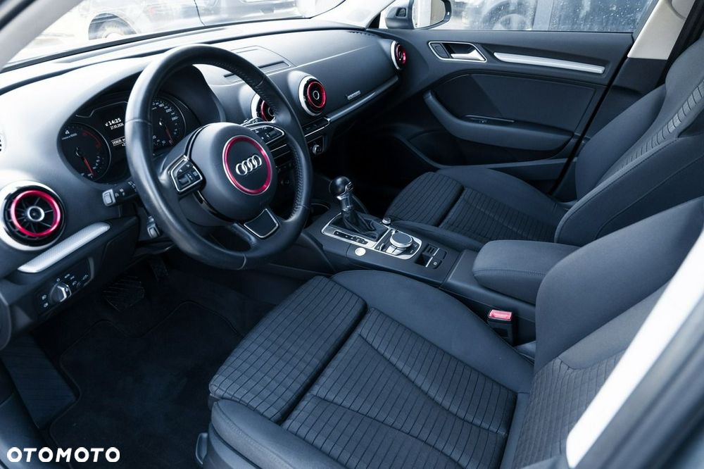 Audi A3 Sportback - 13