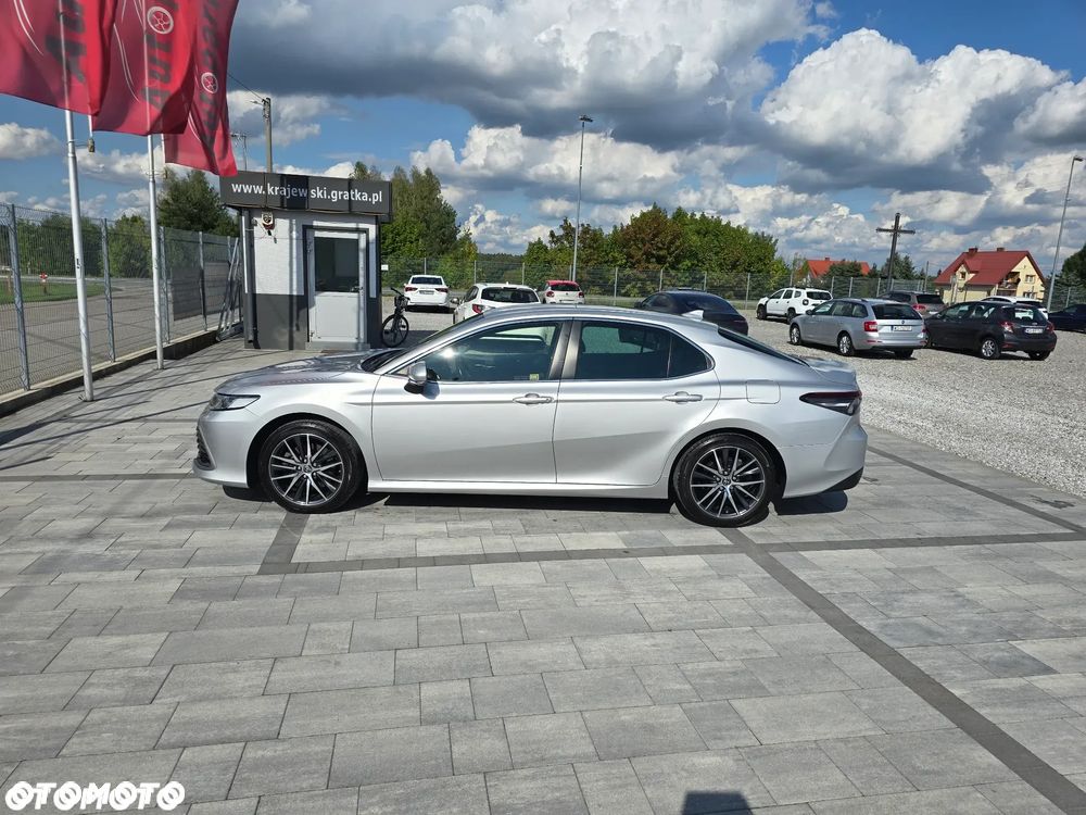 Toyota Camry 2.5 Hybrid Executive CVT - 17