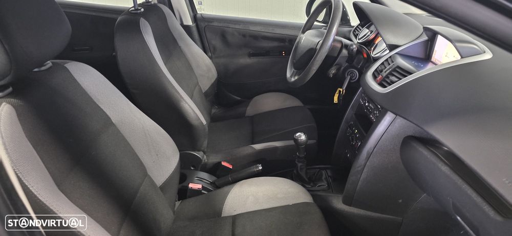 Peugeot 207 1.4 HDi WIP Nav - 6