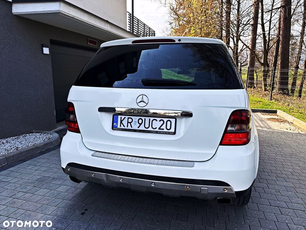Mercedes-Benz ML 350 4Matic 7G-TRONIC Edition 10 - 20