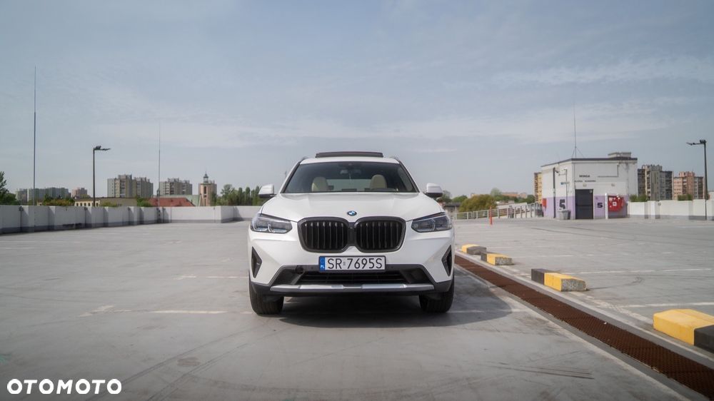 BMW X3 xDrive30i Luxury Line - 2