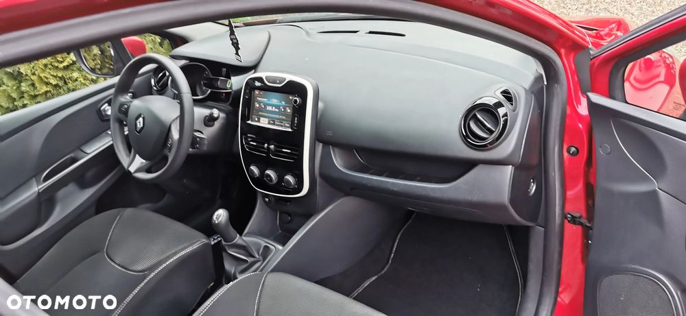 Renault Clio 1.2 16V 75 Experience - 6