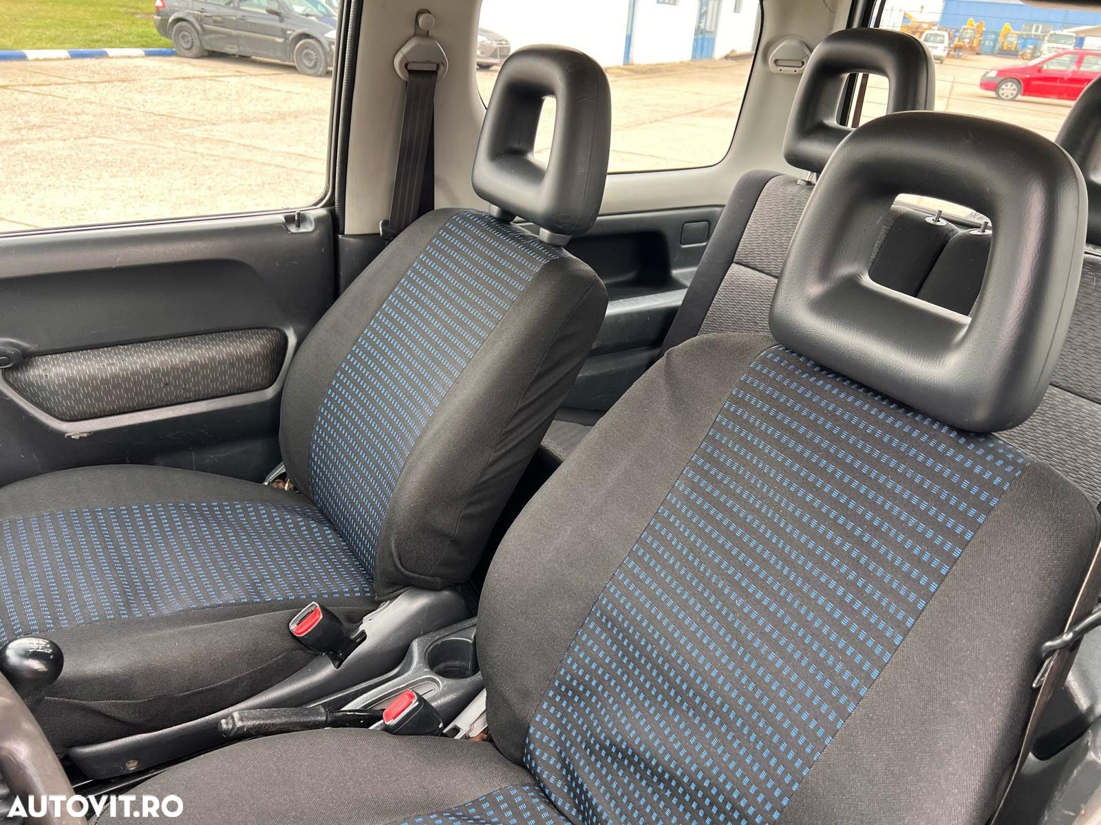 Suzuki Jimny 1.3 JLX - 10