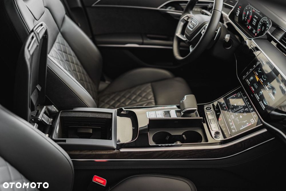 Audi A8 - 14