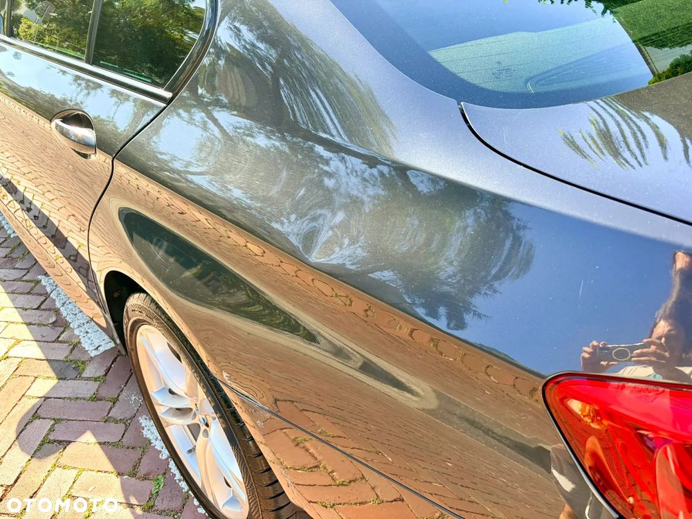 BMW Seria 5 525d xDrive - 18