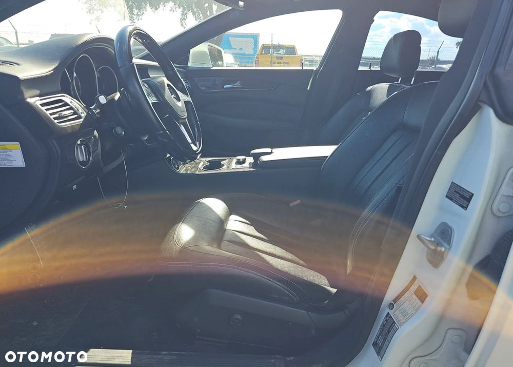Mercedes-Benz CLS - 7