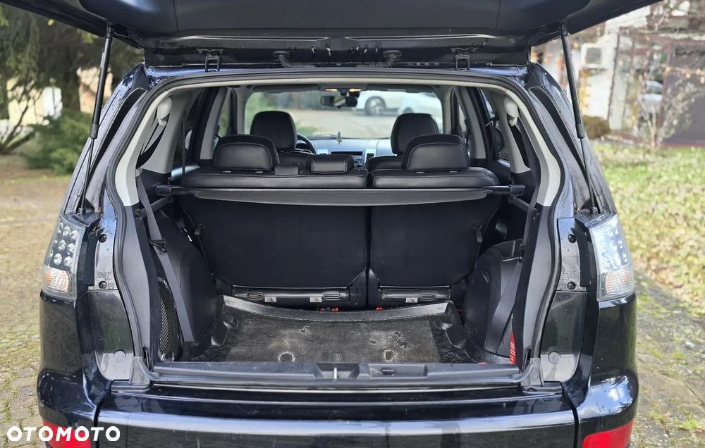 Mitsubishi Outlander 2.0 DID Instyle - 12