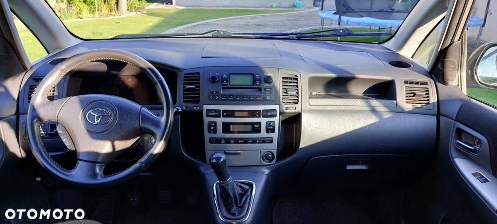 Toyota Corolla Verso 1.6 Terra - 11