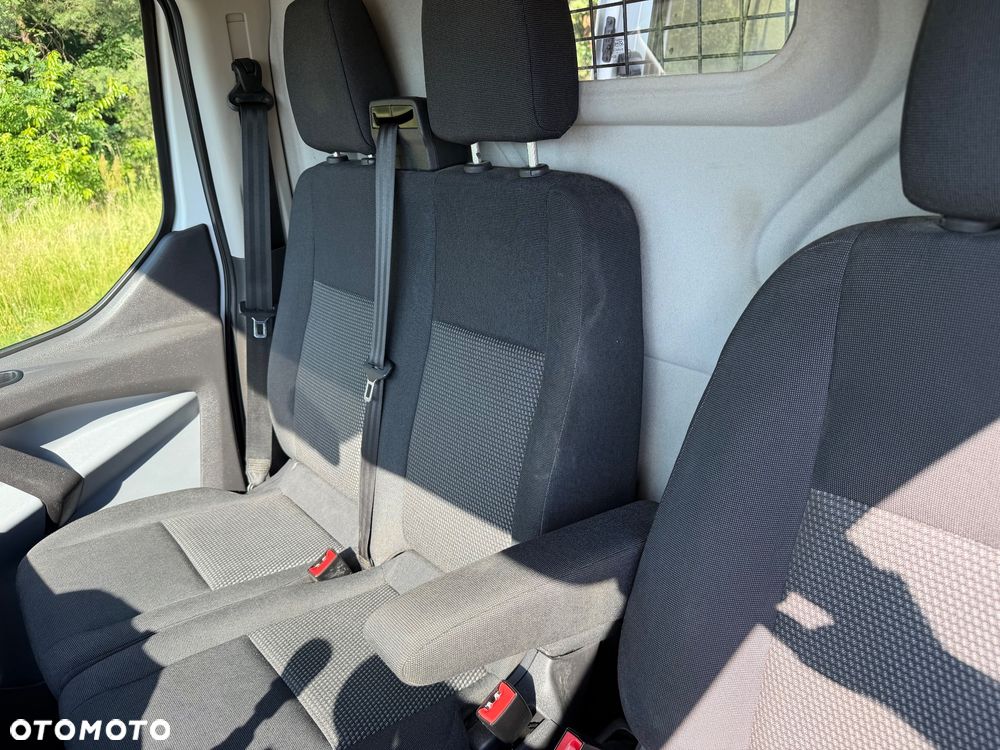 Ford TRANSIT CUSTOM - 16