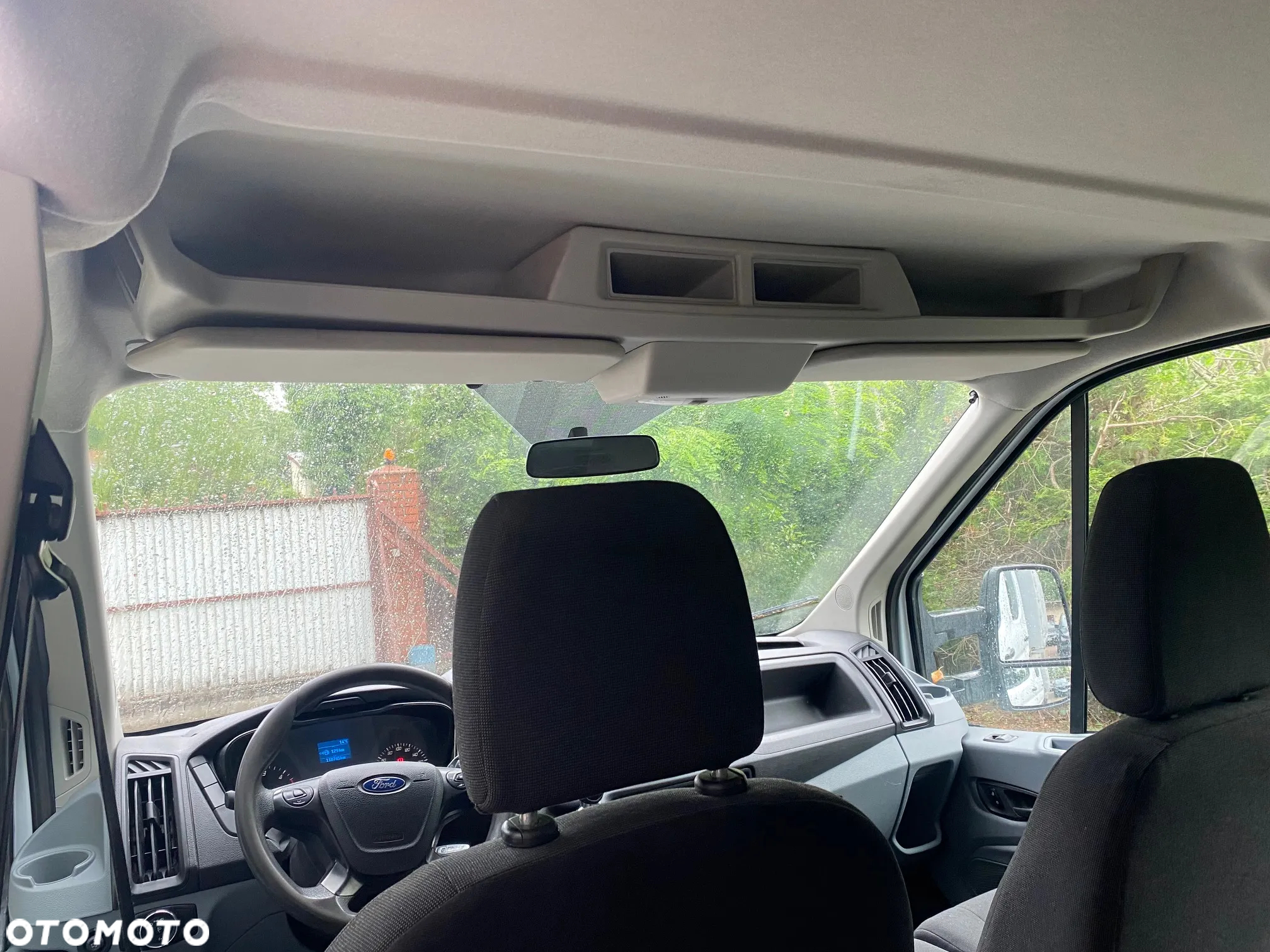 Ford Transit 350 7 Miejsc 2.0 EcoBlue 130KM L4 RWD 69900 Netto - 9