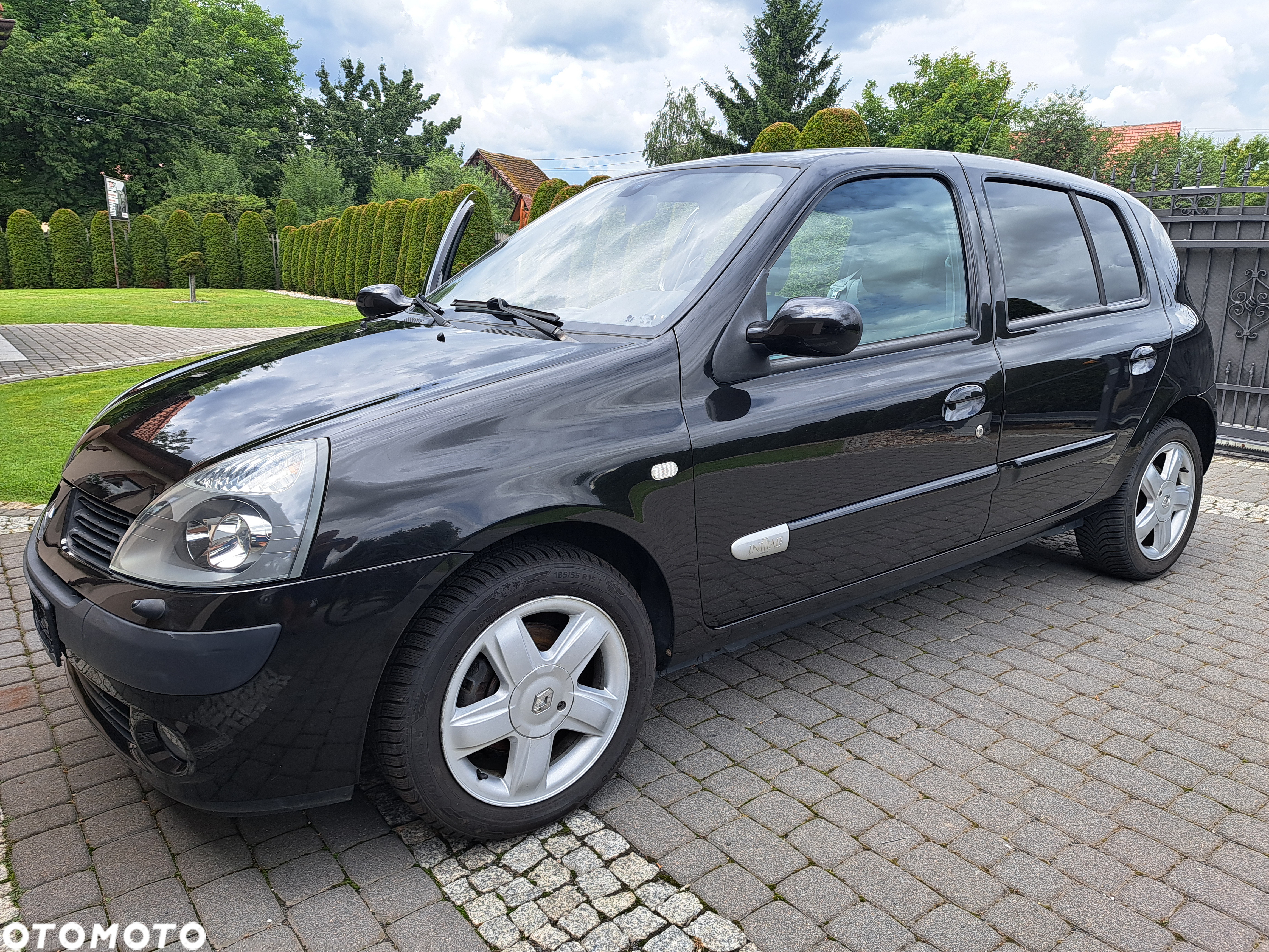 Renault Clio 1.6 16V Initiale - 16