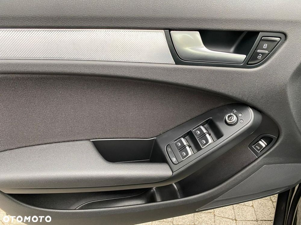 Audi A4 Limousine - 9