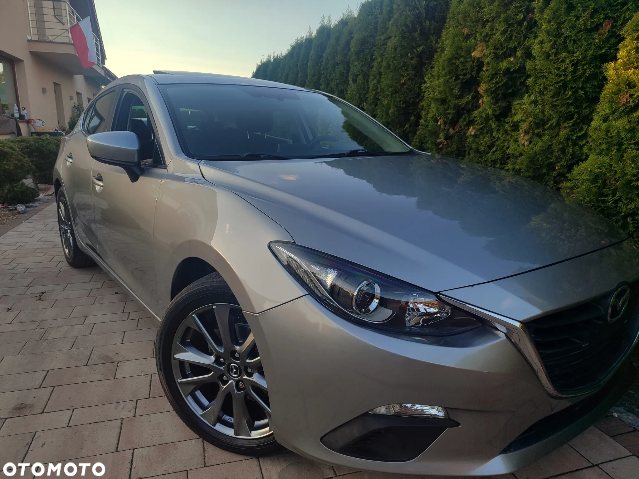 Mazda 3 - 4