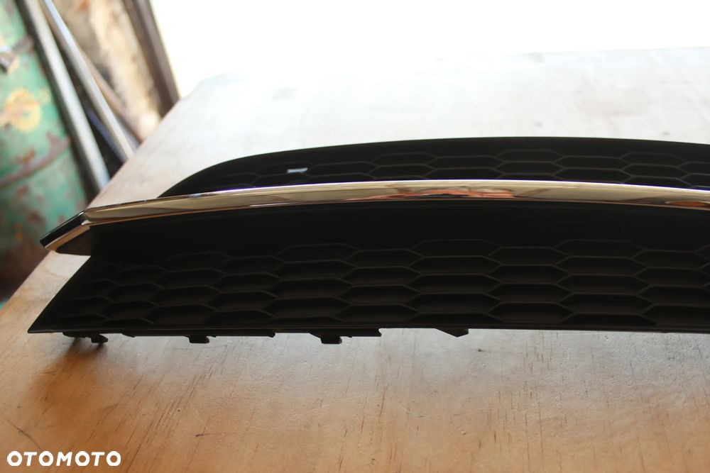 KRATKA ZDERZAKA PRAWA AUDI A7 C7 LIFT S LINE 4G8807682K 2015 - 6