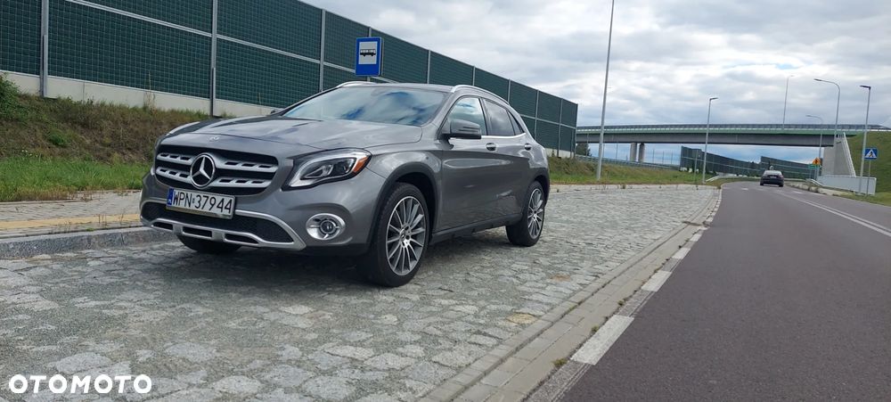 Mercedes-Benz GLA 250 4Matic 7G-DCT UrbanStyle Edition - 1